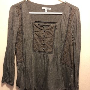 Quarter sleeve blouse